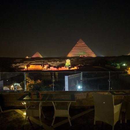 Cleopatra Pyramids View Hotel Kafret el-Gabal エクステリア 写真