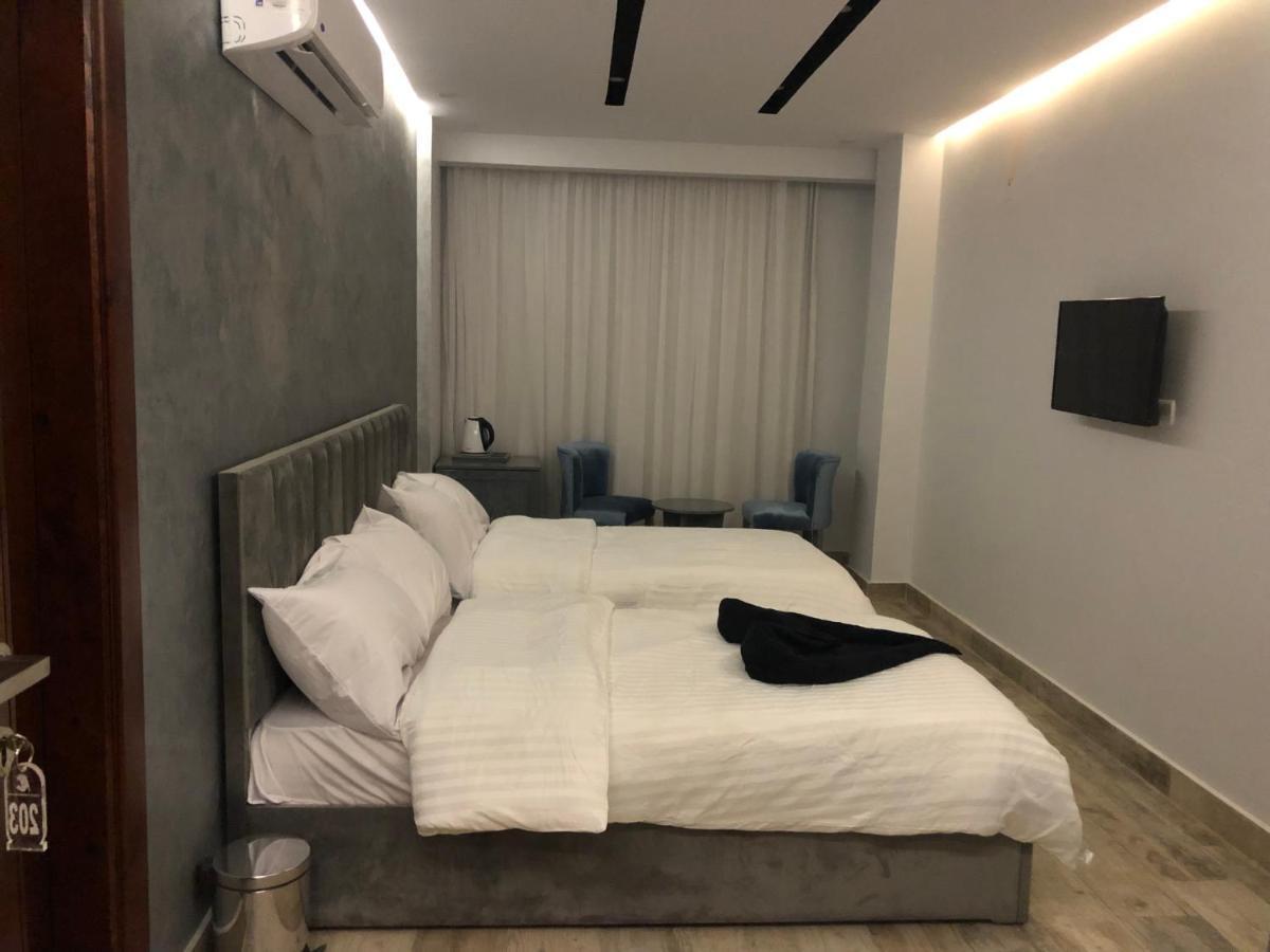 Cleopatra Pyramids View Hotel Kafret el-Gabal エクステリア 写真