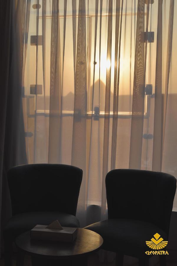 Cleopatra Pyramids View Hotel Kafret el-Gabal エクステリア 写真