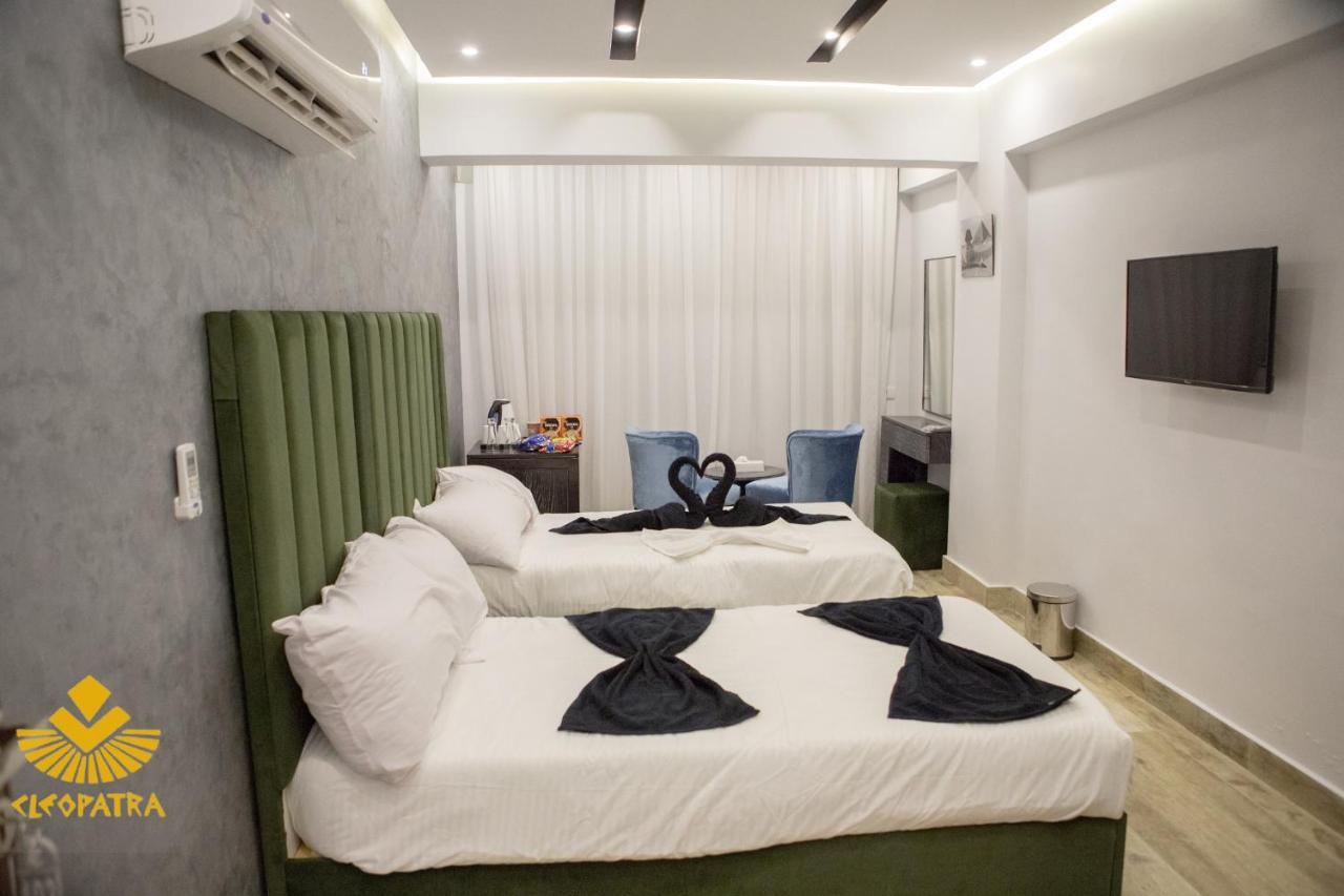 Cleopatra Pyramids View Hotel Kafret el-Gabal エクステリア 写真