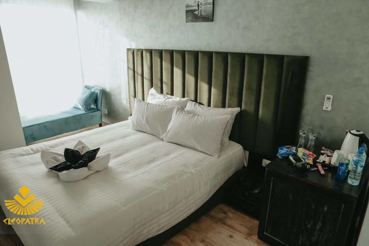 Cleopatra Pyramids View Hotel Kafret el-Gabal エクステリア 写真